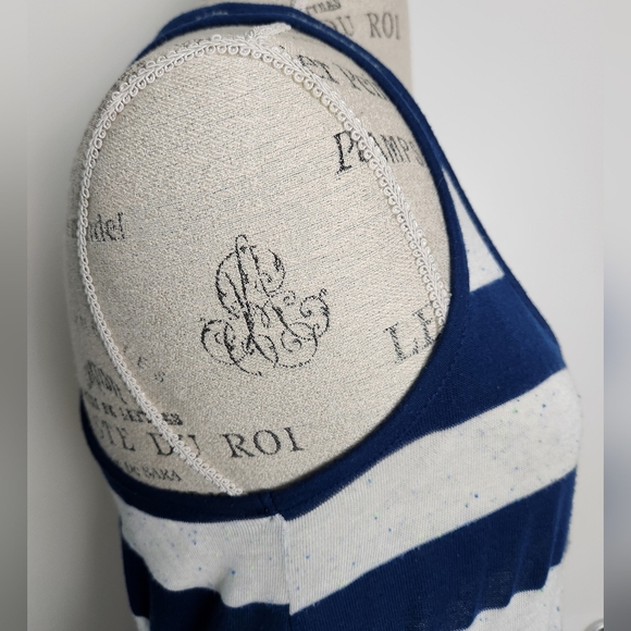 Striped Crochet Lace Elephant Tank - Picture 6 of 9